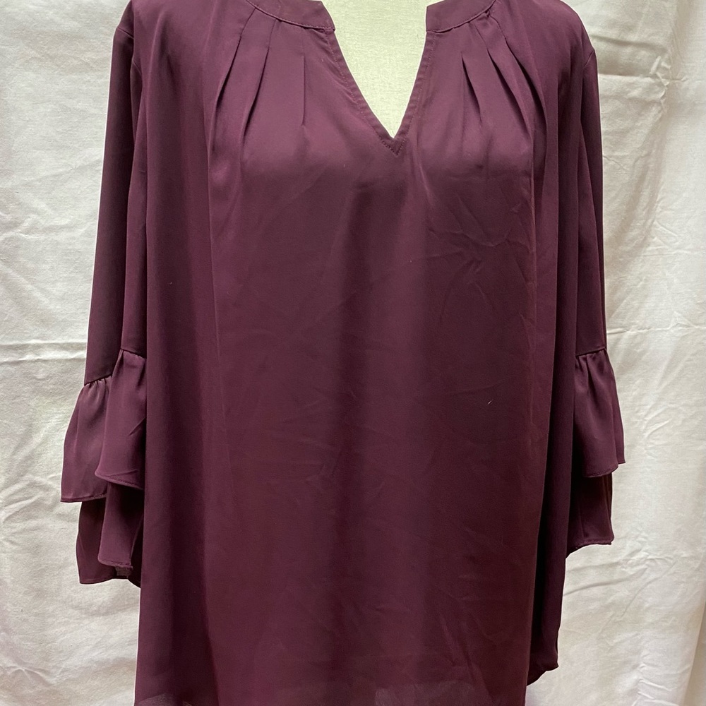 Roz & Ali purple 3/4 bell sleeve blouse